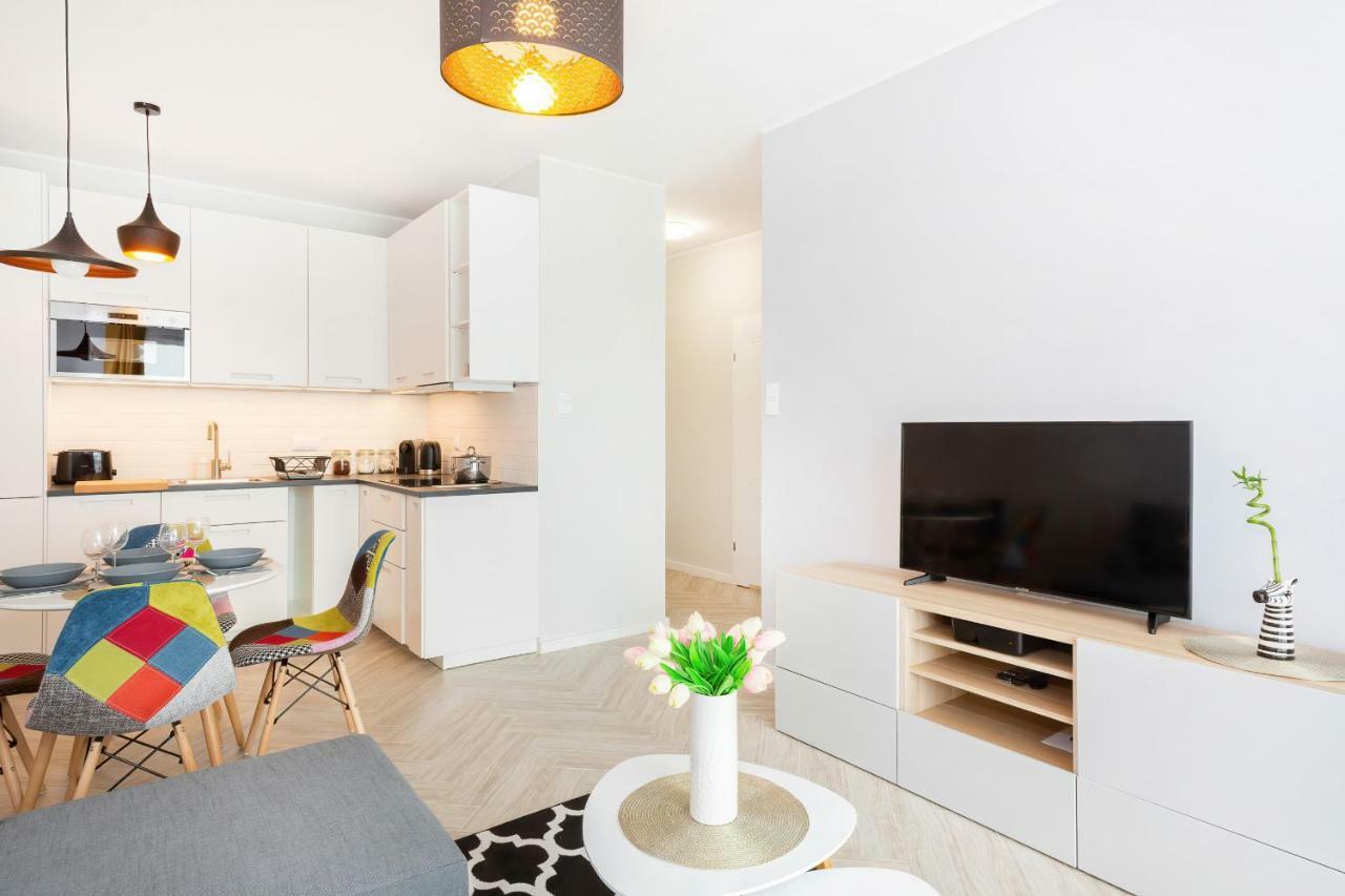 Apartments Rondo Wiatraczna By Noclegi Renters Warsaw Exterior photo